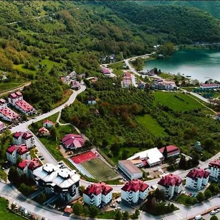 Apartmani Lena 플루지네 외부 사진